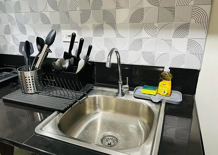 1br Luxury Bed, Movie Room, Swimming Pool Access *