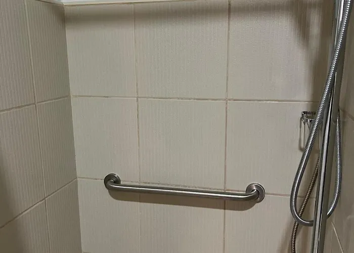1br Luxury Bed, Movie Room, Swimming Pool Access Manila